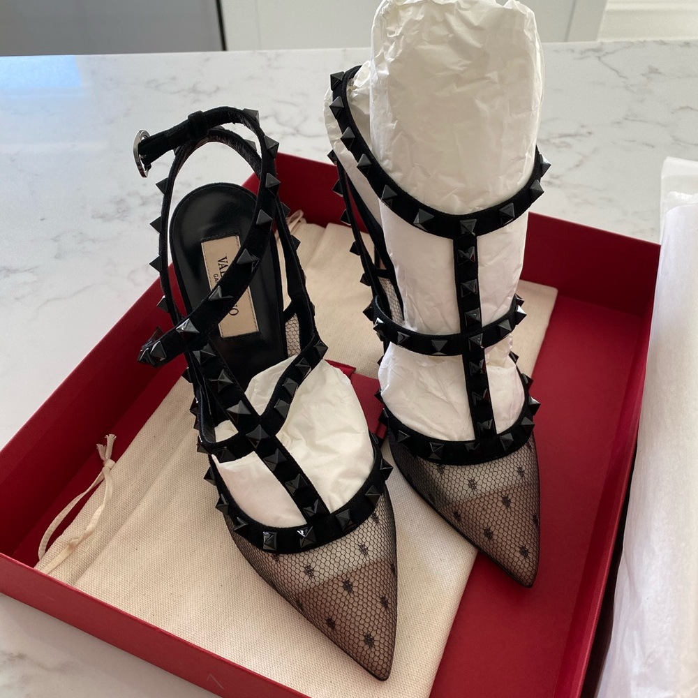 Valentino Rockstud Pumps - Size 37.5